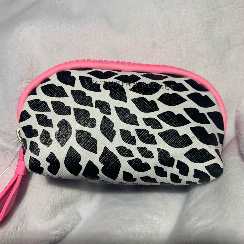 Victoria's Secret Mini Accessory Bag w/Lip Print.